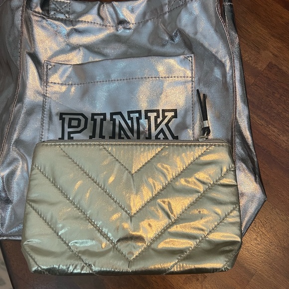 Victoria’s Secret PINK bag bundle - Picture 3 of 4